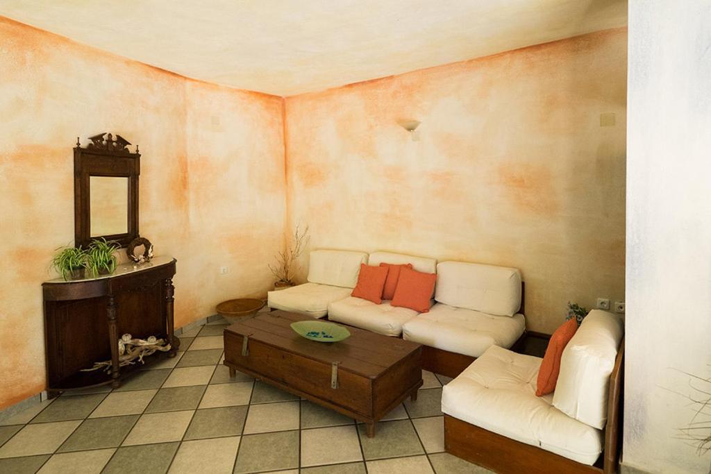Iason Hotel Apartments Giosonas Luaran gambar