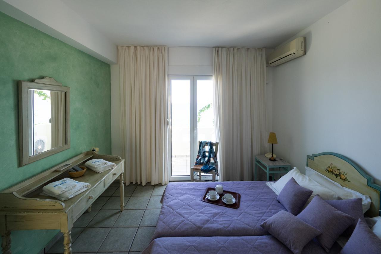 Iason Hotel Apartments Giosonas Luaran gambar